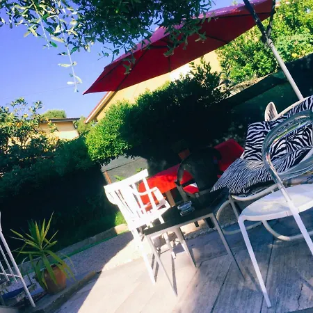 Dell'amicizia Bed and Breakfast *