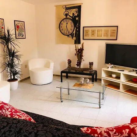 Dell'amicizia Bed & Breakfast *