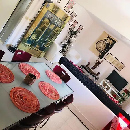 Alojamento de Acomodação e Pequeno-almoço Dell'amicizia