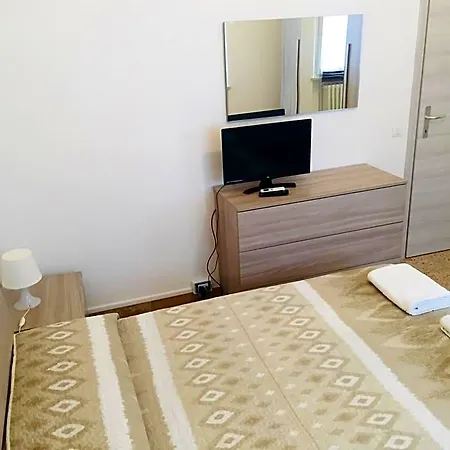 Dell'amicizia Bed & Breakfast *